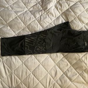 Black capris size medium